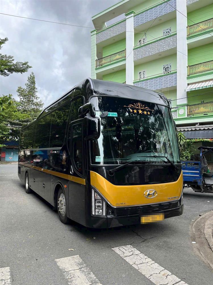 Xe Limousine 20 chỗ Hyundai Global